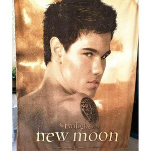 The Twilight Saga New Moon Jacob Blanket Throw
